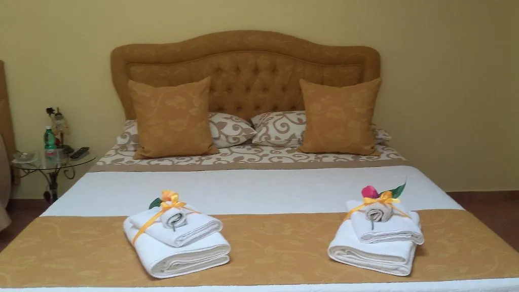 Mercatello Relais Old City Naples Bed & Breakfast