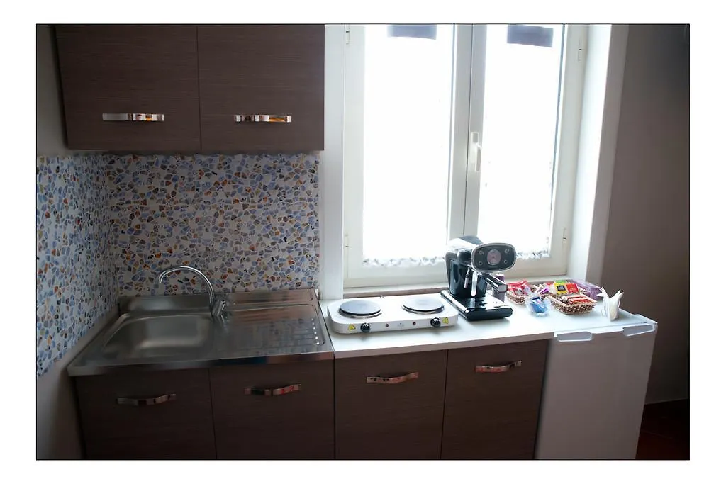 Mercatello Relais Old City Naples 3*,