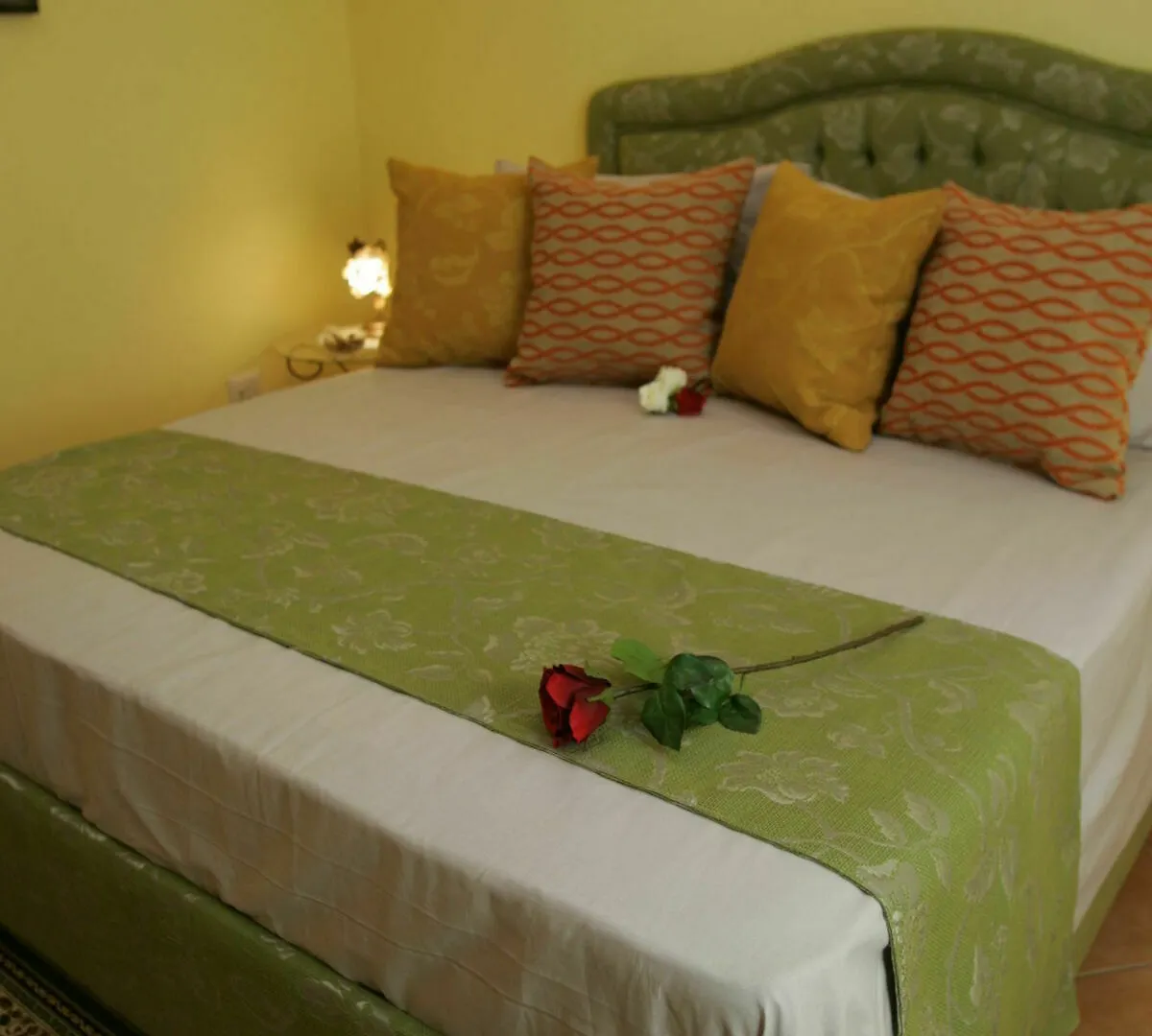 Mercatello Relais Old City Naples 3*,