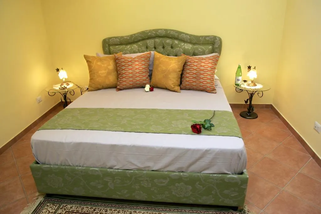 Bed & Breakfast Mercatello Relais Old City Naples