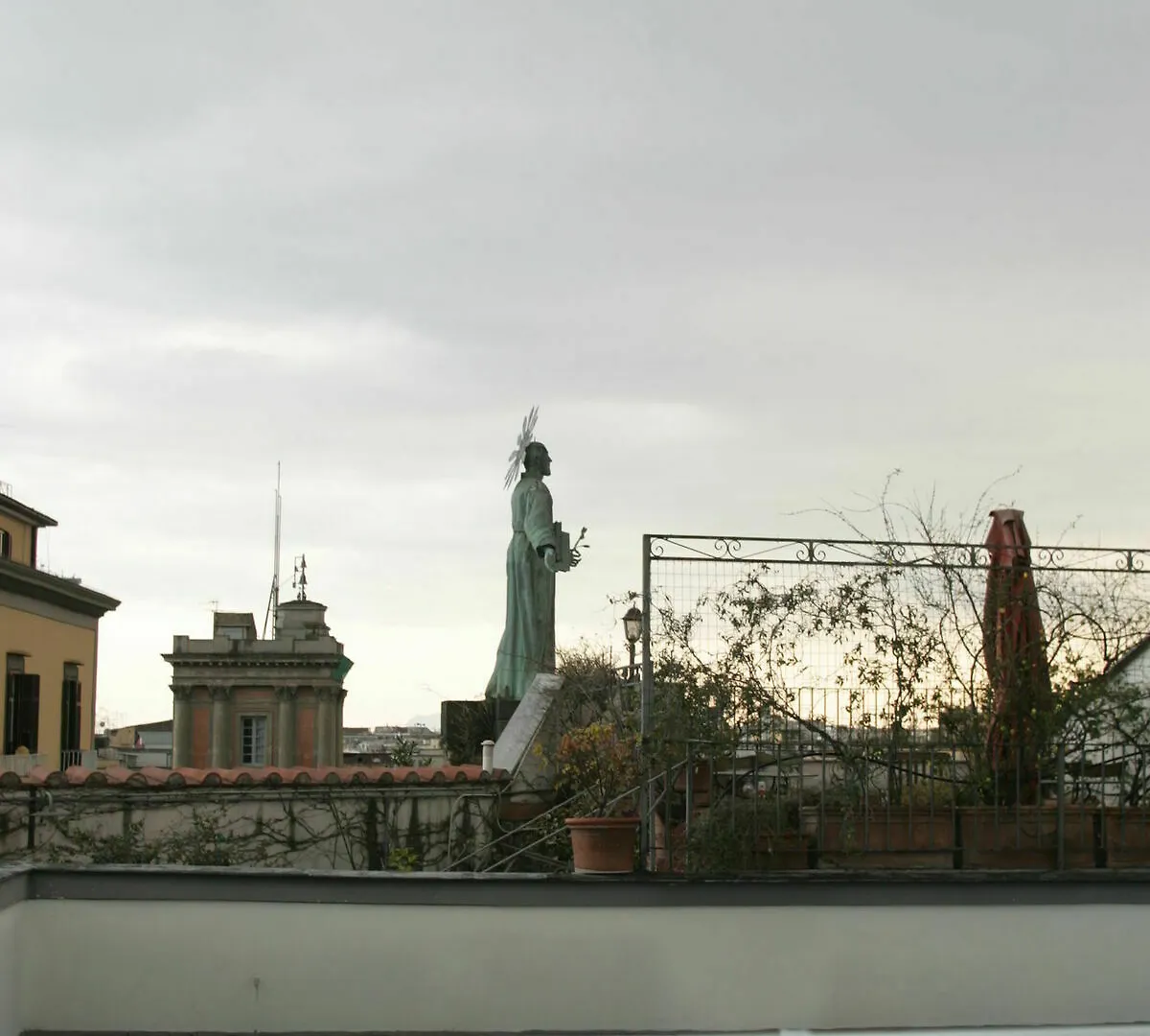 Mercatello Relais Old City Naples Bed & Breakfast